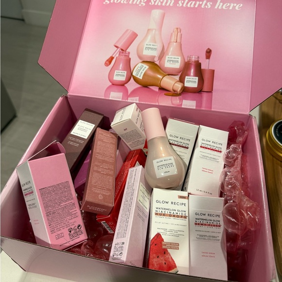 Glow Recipe lip gloss + blushes skincare - Picture 2 of 10